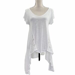 COPPER Key White Short Sleeve Sharkbite Blouse